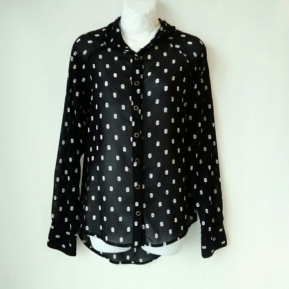 Fun & Flirt Skull Button Down Shirt - Picture 1 of 3
